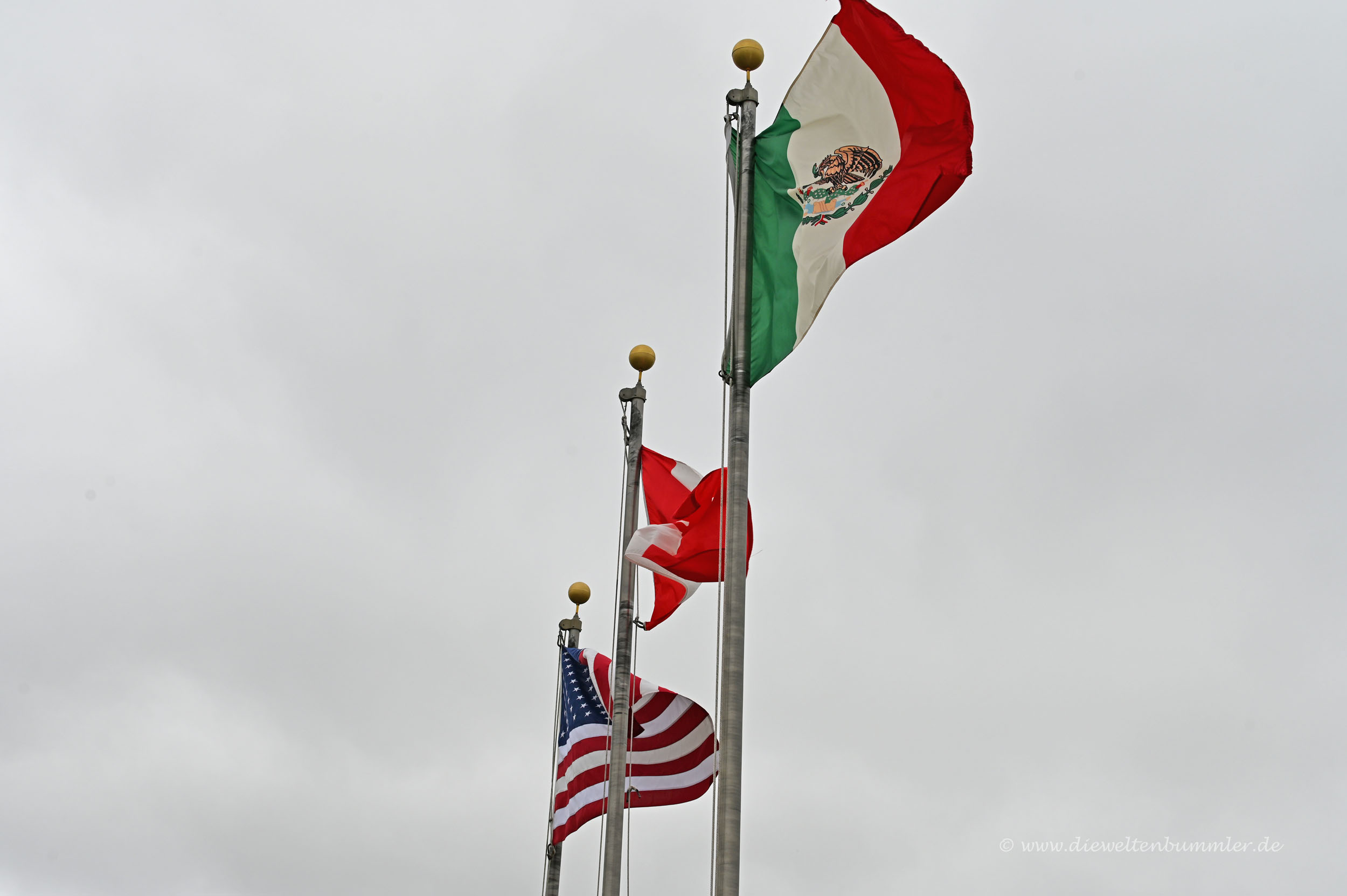 Flagge von Kanada und Mexiko